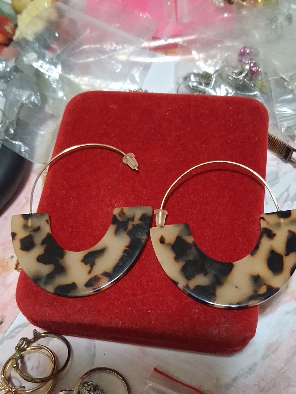 Source Unknown Tortoiseshell Hoop Drop Earrings - Cream and Dark Brown